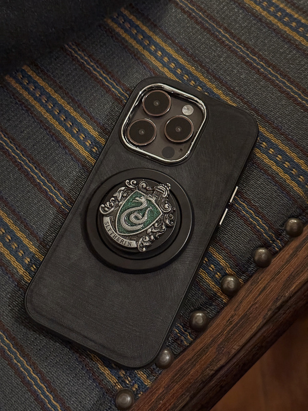 Harry Potter Slytherin House Crest Magic Retro Niche Design iPhone Apple Magnetic Airbag Stand Phone Case