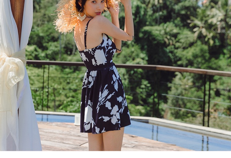 Phong cách nhiệt đới tươi mát mùa xuân in áo tắm kỳ nghỉ mùa xuân nữ bảo thủ che bụng thon gọn ngực nhỏ tập hợp áo tắm - Bộ đồ bơi One Piece đồ bơi liền thân dài tay