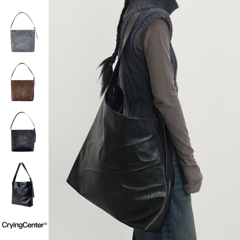 Cryingcenter Black Oil Wax Large Capacity Single Shoulder Crossbody Leather Bag Adjustable Tote Bag Crying Center