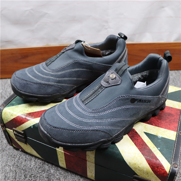 Factory picks out men outdoor hiking shoes plus warm one-foot men's shoes comfortable anti-slip wear and resistant cold shoes