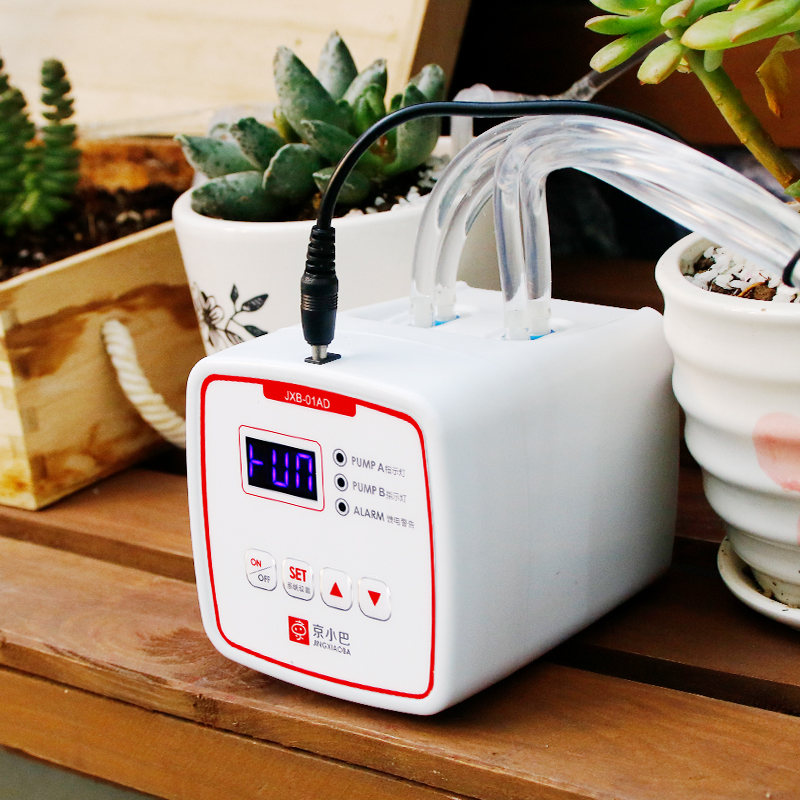 Automatic water waterer nozzle household travel drop filling device timing system lazy meat droplets watering artifacts