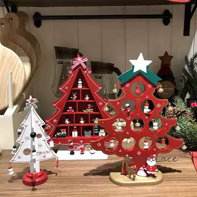 South Korea synchronous modern house hollow fun combination three-dimensional pendant small person wooden Christmas tree ornaments