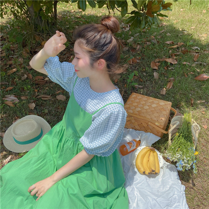 Farm girl summer plaid top age reduction design sense niche crew neck short sleeves puff sleeves under the shirt woman