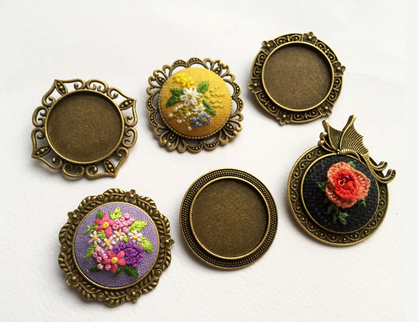 Hand Embroidered Brooch Base hand Gift Gift Sen retro Chest Needle Base Nursery Tray Round 30 * 40 oval