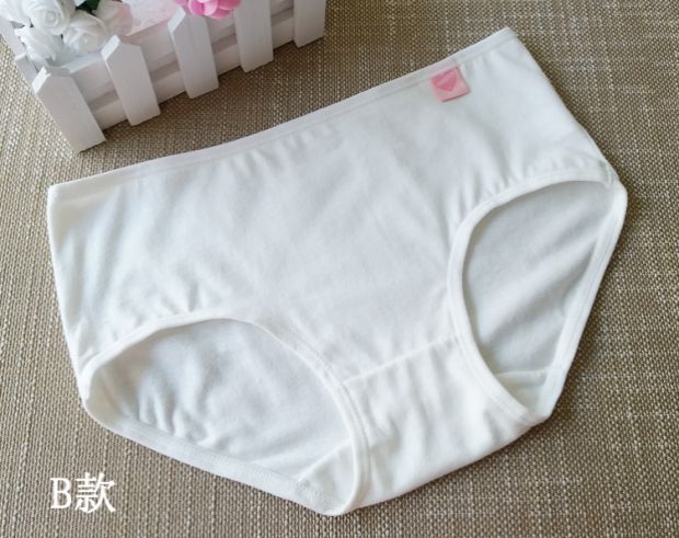 Cotton nguyên chất đồ lót màu trắng rắn màu sáng màu của phụ nữ bông tam giác đồ lót thấp eo trắng hộp quà tặng phụ nữ quần xì áo vú