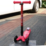 Micro, детский трехколесный мигающий складной самокат, 3-6-12 лет, Швейцария, подходит для подростков