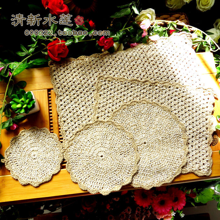 Fresh water lotus handmade crochet crochet flower color cotton woven European and American style village heat insulation mat table mat table mat