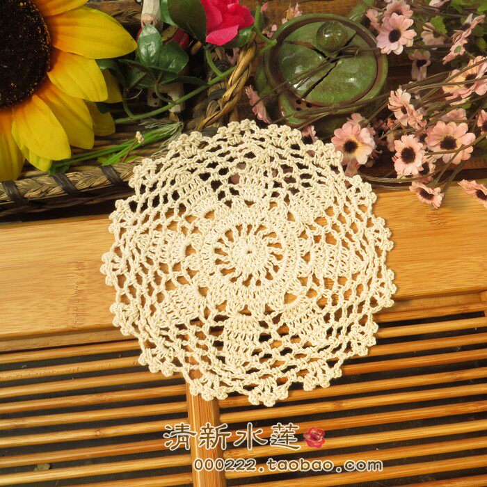 Hand-woven hook flower lace flower piece dream catcher material retro cotton placemat insulation bowl mat round beige