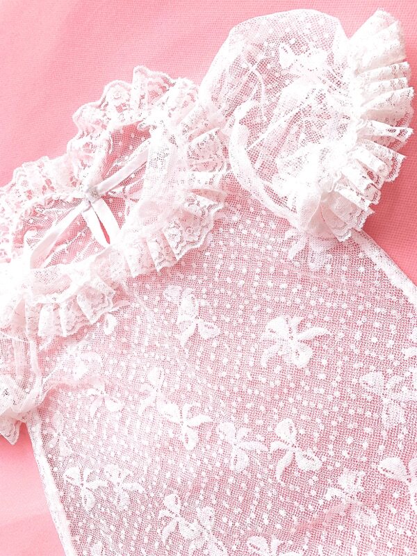 Soft cotton with a butterfly in the shape of a lace.