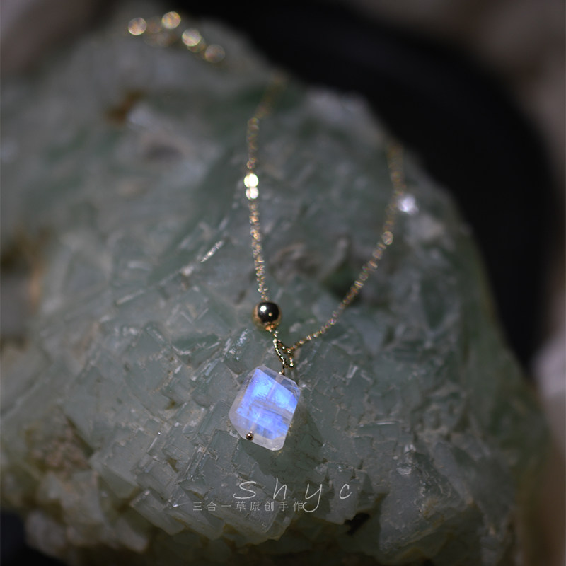 Moonlight Treasure Box-Three-in-one grass strong blue light moonstone American 14k gold bag ins niche birthday gift necklace