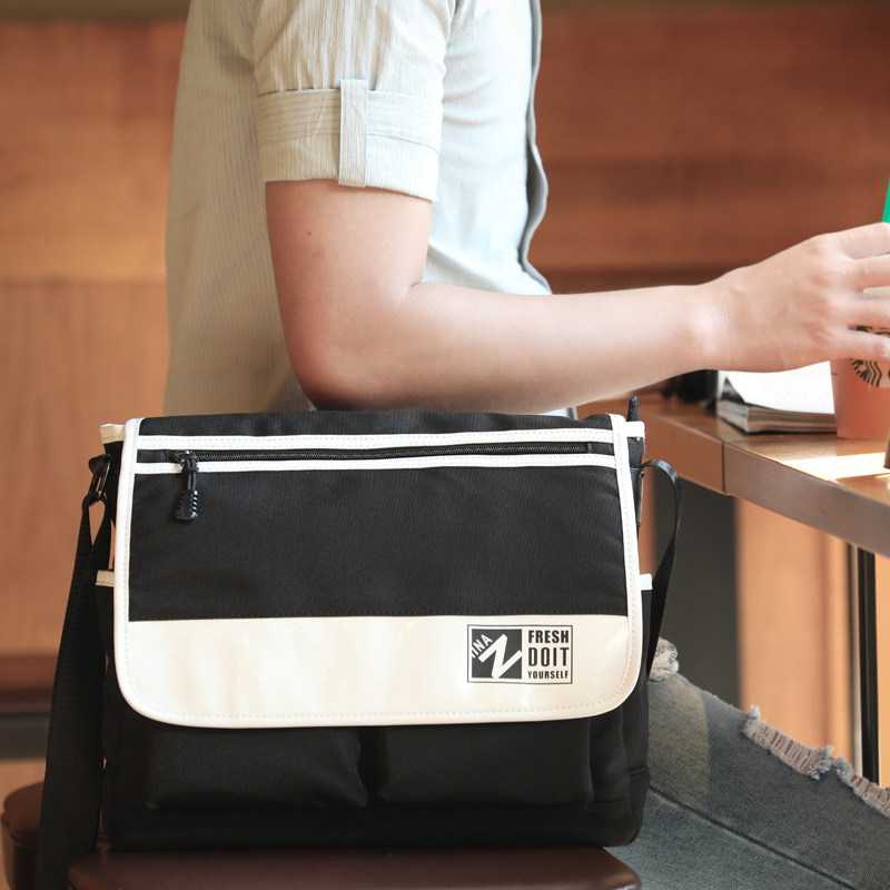 Hong Kong Duty-free Single Shoulder Slanted Satchel Male Boomer Red Card Briefcase Mailman Bag Canvas High School Junior High School Student School Bag