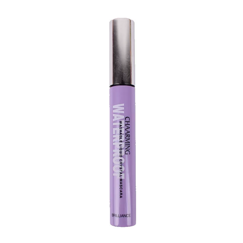 Trái tim của cô gái tìm thấy một cây mascara mèo và thấy rằng mascara uốn cong đặc biệt đầy màu sắc là mảnh và dày, không thấm nước và không bị nhòe. - Kem Mascara / Revitalash