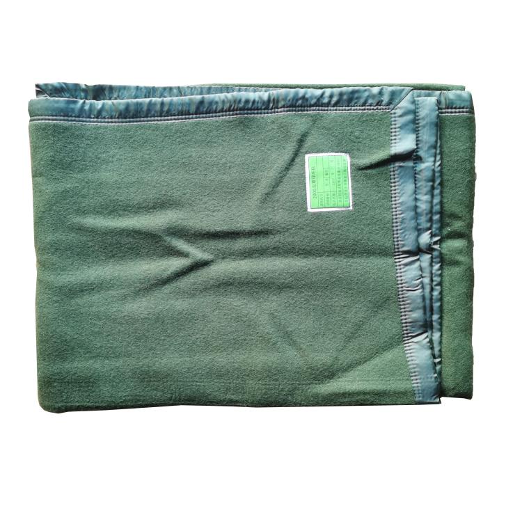 Old stock 2000 grams of blanket school Dormitory Mattress Grass Green Blanket Military Blanket 200cmX150cm