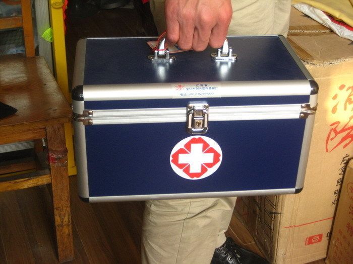 Inspection plant first aid box 9-inch 06 aluminum alloy out-of-case health care box home medicine box