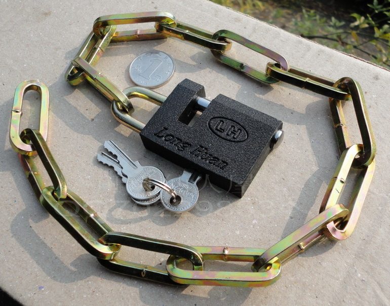 Set to open chain lock-iron chain lock-iron ring chain (diameter about 4mm in total length about 60cm)