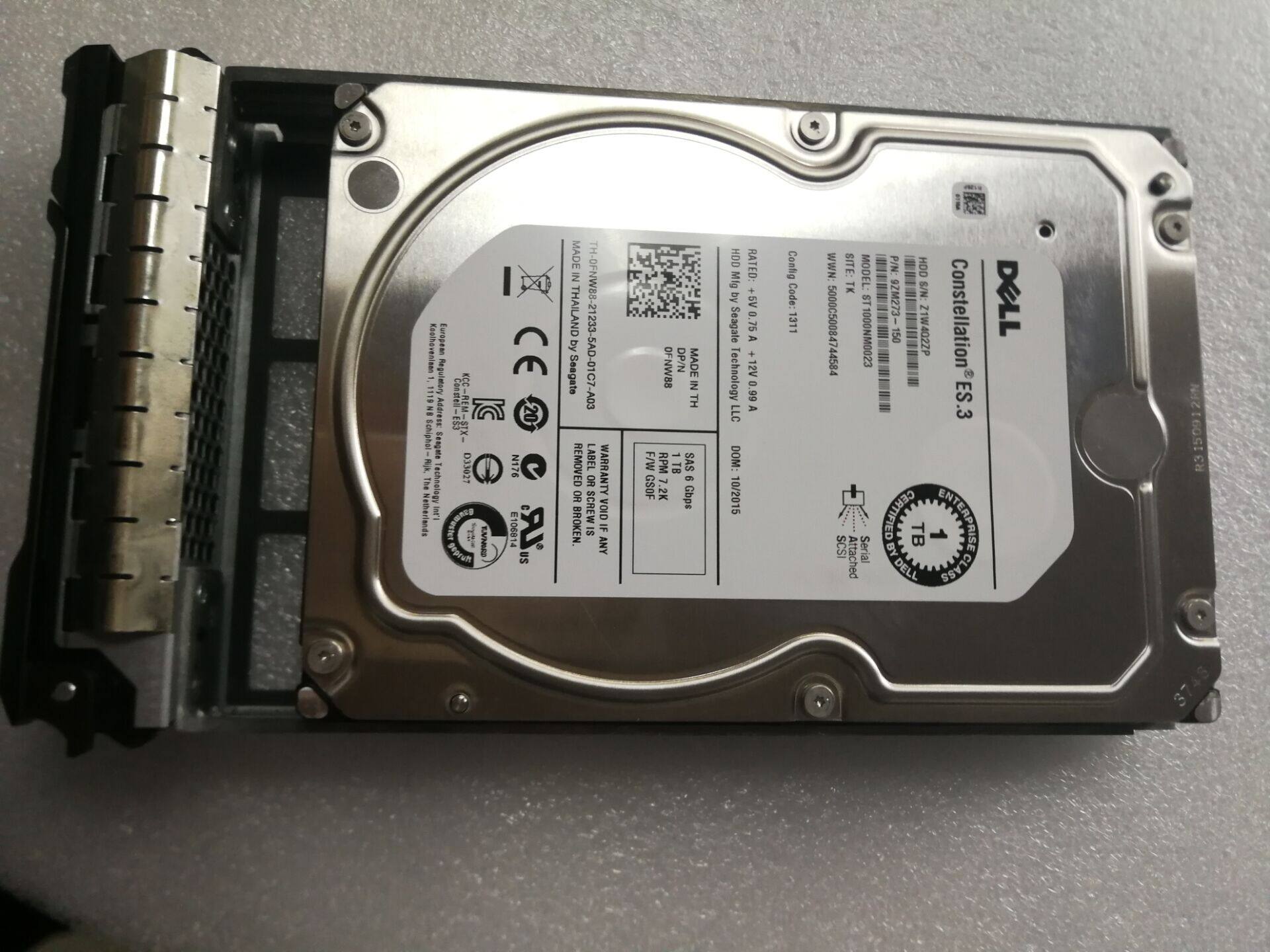 DELL Hijer 1TB 3 5 inch 7 2K 1T 6Gb SAS hard disc FNW88 ST1000NM0023