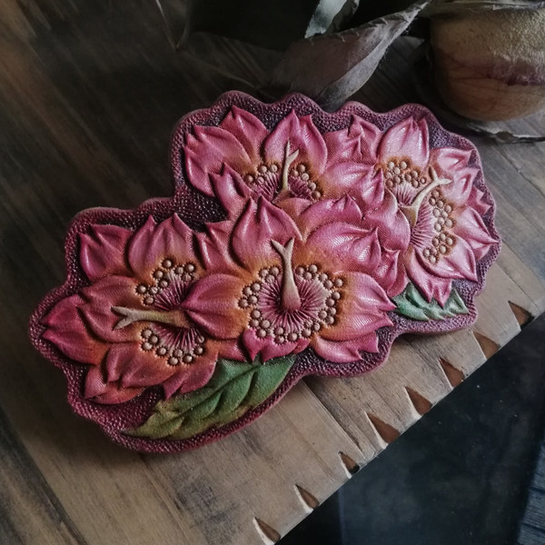Hand-tanned leather goods custom cowhide carved painted medium cherry blossom women's head flower hair ornament hair clip jewelry