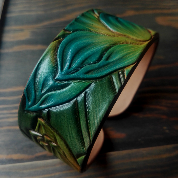 Handmade genuine leather fashion Fashion Accessories leather accessories Bull Leather Sculptures Flowers Painted Lotus Women's Hand Rings Bracelets