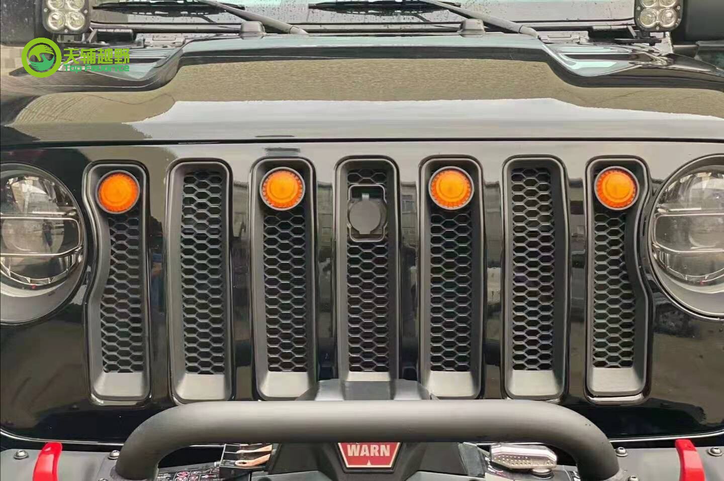 The mesh lights are suitable for 07 - 20 JK JL Ramama modified mid - net decoration smog daytime lamp