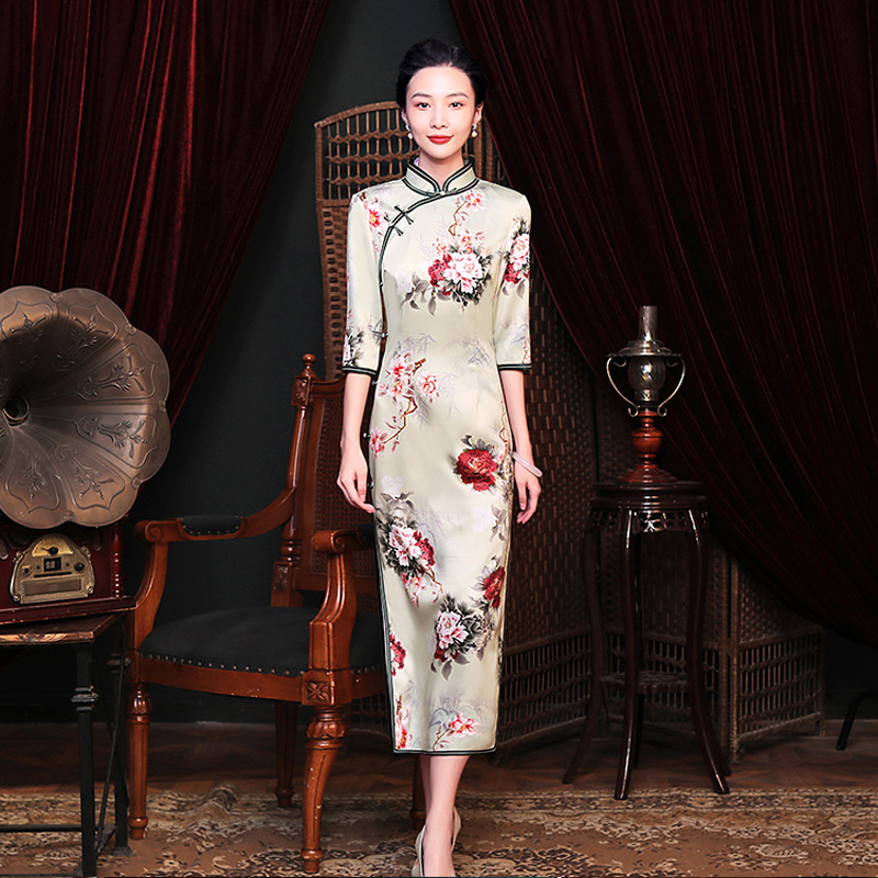 2022 new Chinese wind retro version long version qipao 70% sleeves parents-in-law Banquet Gown Everyday Woman