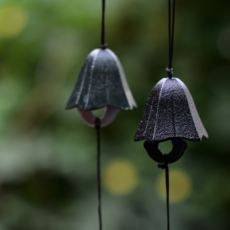 Japanese cast iron wind bell - chord flower simple outdoor camping small bell hanging garden prayer hanging line