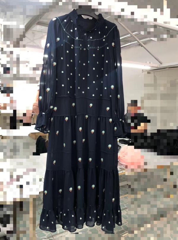 2021 Summer high-end temperament elegant Heavy work embroidered fashion pendant feel good long version of the dress