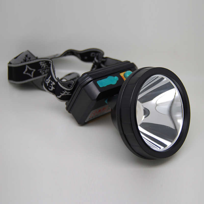 Dongqi DQ-T16LED lithium electric waterproof tap light power to display white light far-shooting charging outdoor headwear style