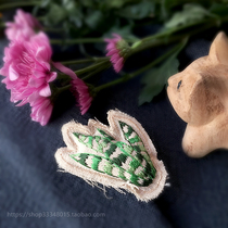 U.S. Market-Travel Harvest Artistic Forest Embroidered Tropical Green Plant Tiger Pine Needle Badge Brooch Accessories