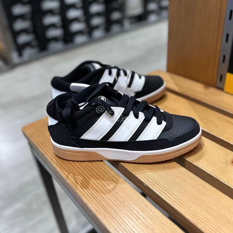 Adidas/Adidas Turnaround Black and White Fine Velvet Lace-Up Casual Sports Shoes for Men and Women Jr1469