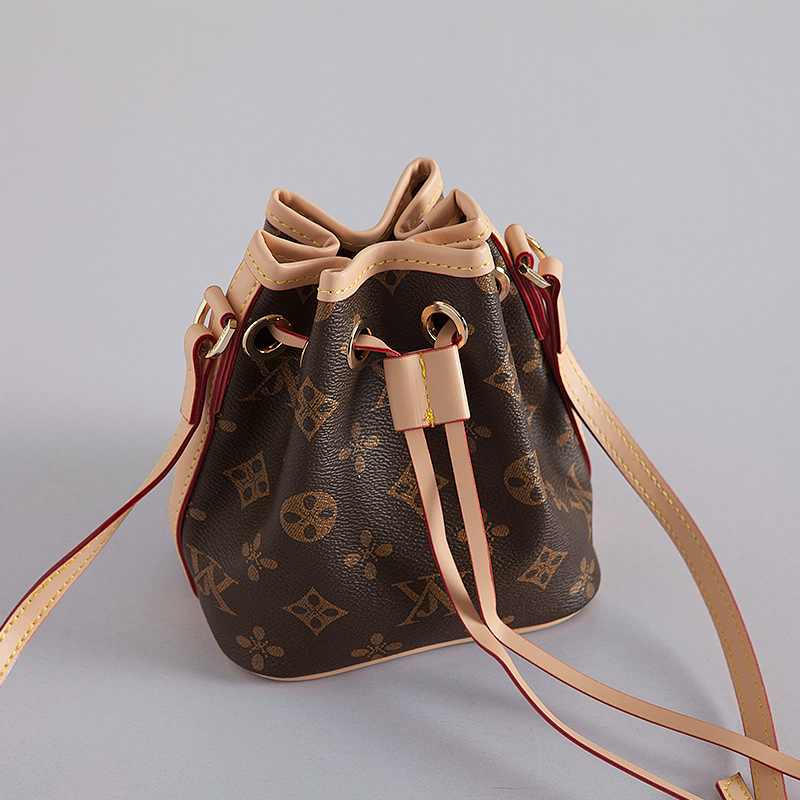 Official website LVАFGН2021 new small bucket bag lucky bag drawstring all-match single shoulder Messenger bag Korean version printed