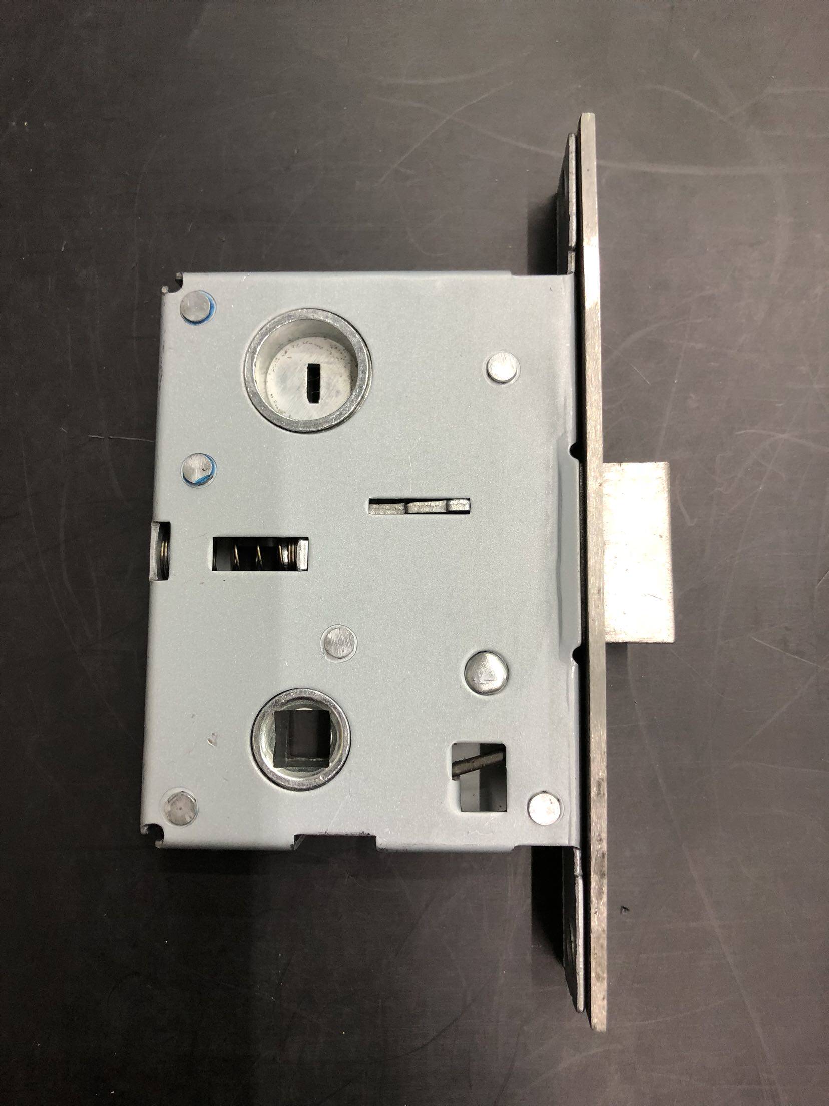 Old-fashioned bedroom door wooden door office door single tongue heavy spring lock body repair klcekf side length 138mm