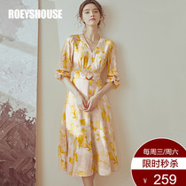 Luo Yi romantic vintage print dress female New temperament V collar waist lace big swing long skirt 02568