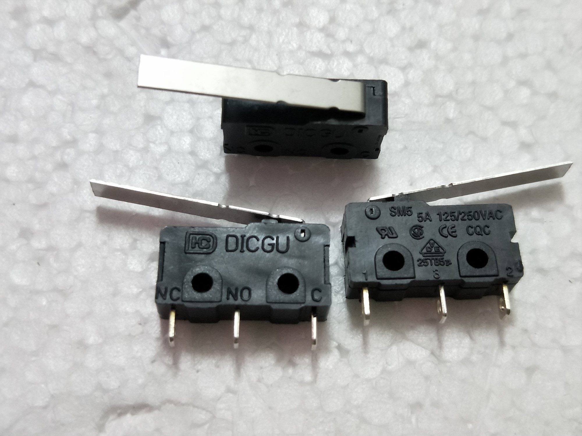 Taiwan DICGU micro switch SM5 5ACQC CE VDE 3 feet with handle long handle 25T85