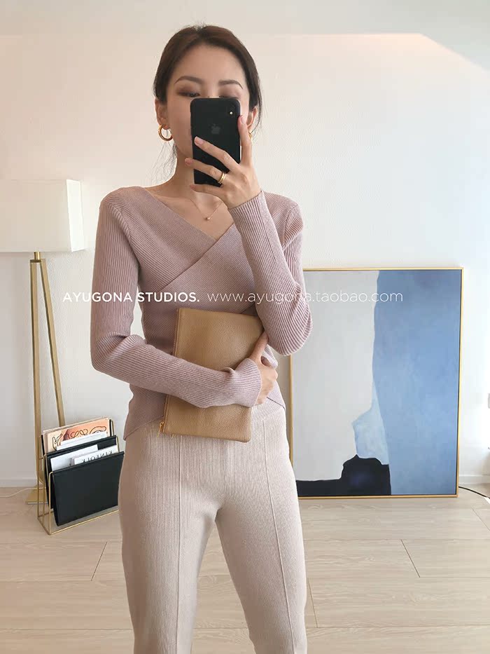 AyuGona2018 thu đông mới _ áo len cổ chữ V dài tay thon dài màu hồng len áo len khoác cardigan