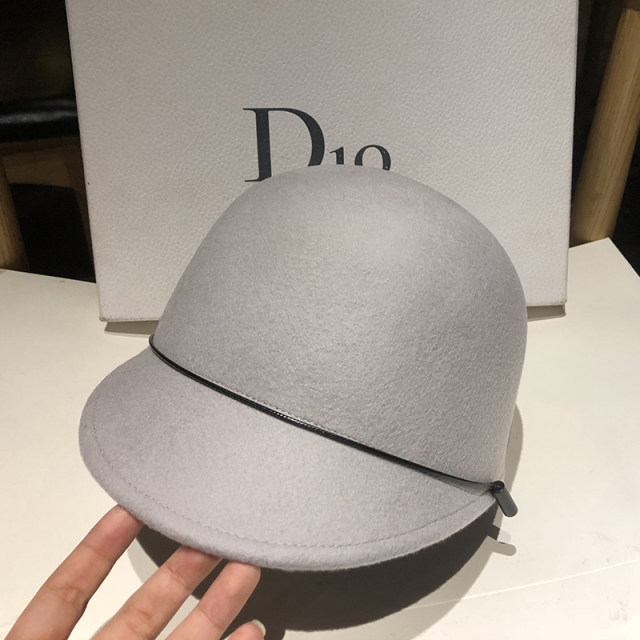 Korean version of all-match woolen equestrian hat small edge casual cap cashmere felt hat shopping white cap temperament