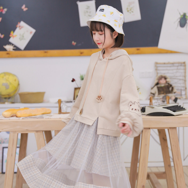 淘宝转运原创森女部落格子裙背带打底裙2019春新款女装卫衣慵懒风连帽宽松