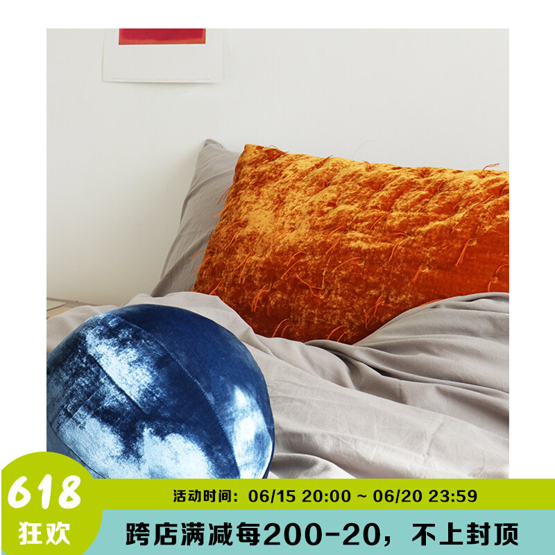 (Clear Barn Pick-up) Original homemade high-end Joe its velvet quilted quilted cotton embroidered flowslong pillowcase caramel color treasure blue