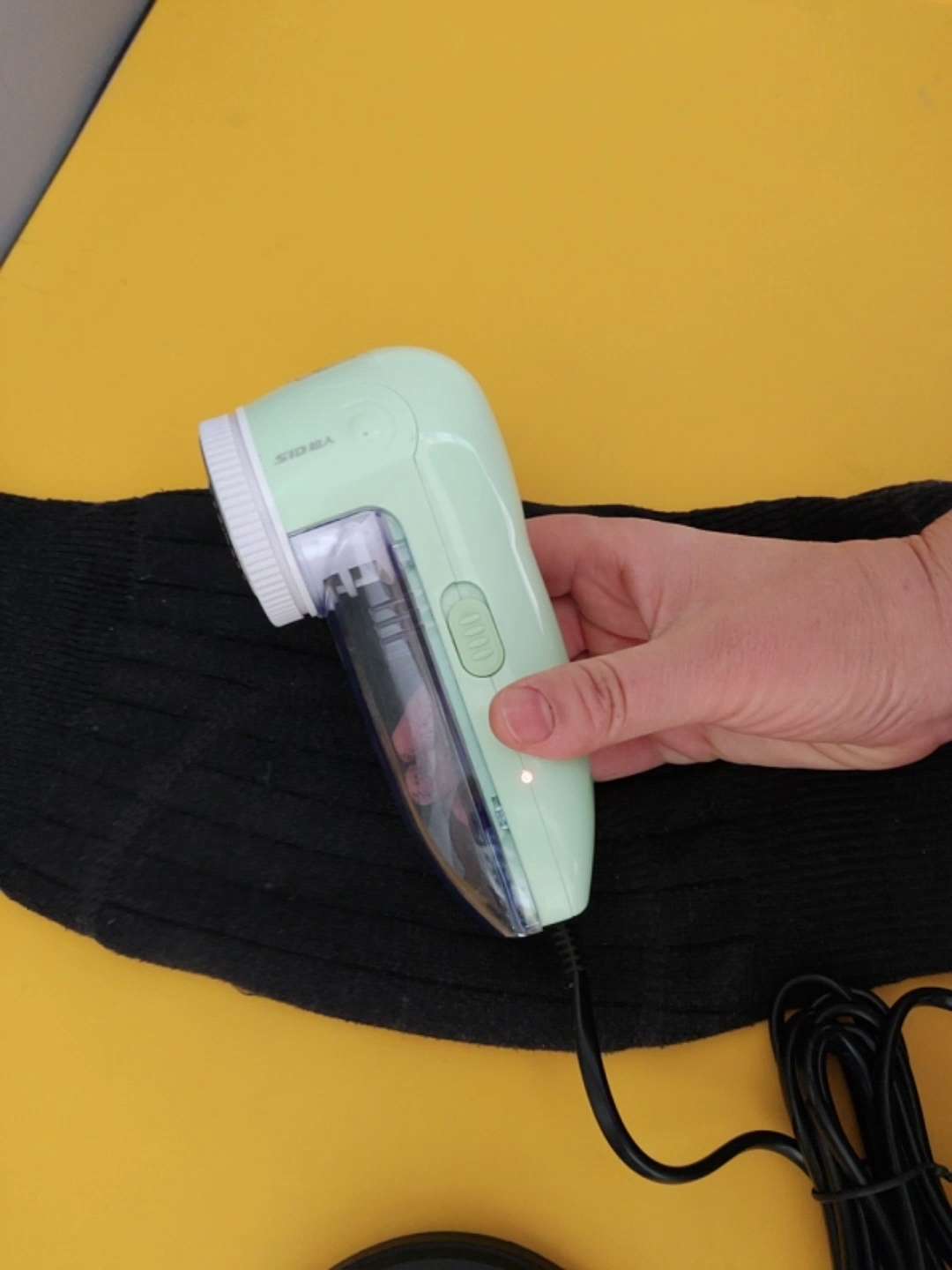 告别毛球尴尬！超人2852剃毛器真正测评小家电中的“除毛王者”