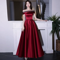 Бордовый, тонкий, длинный