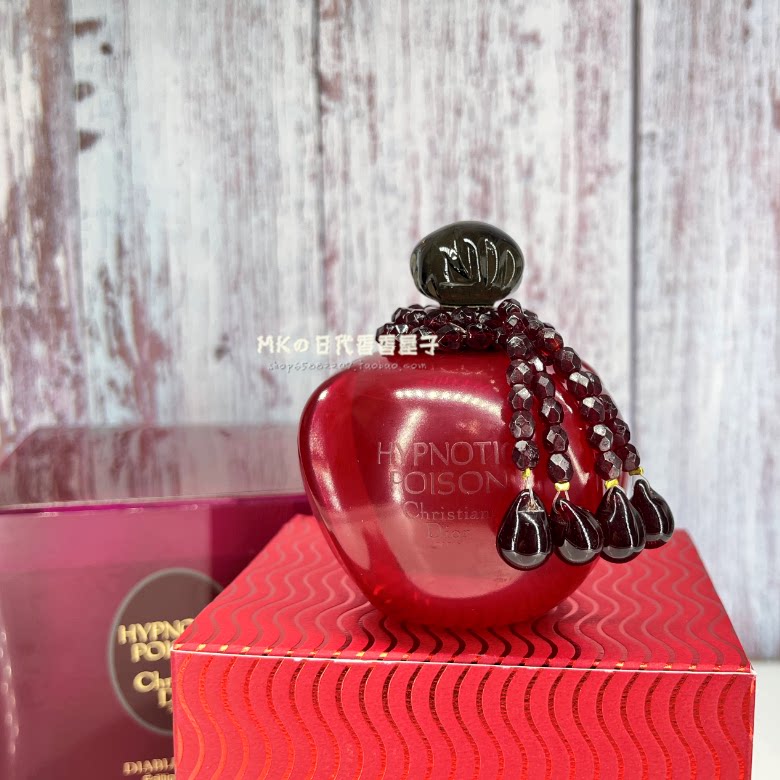 迪奥红毒：一滴勾勒出的致命魅力_香水_淘宝美妆网