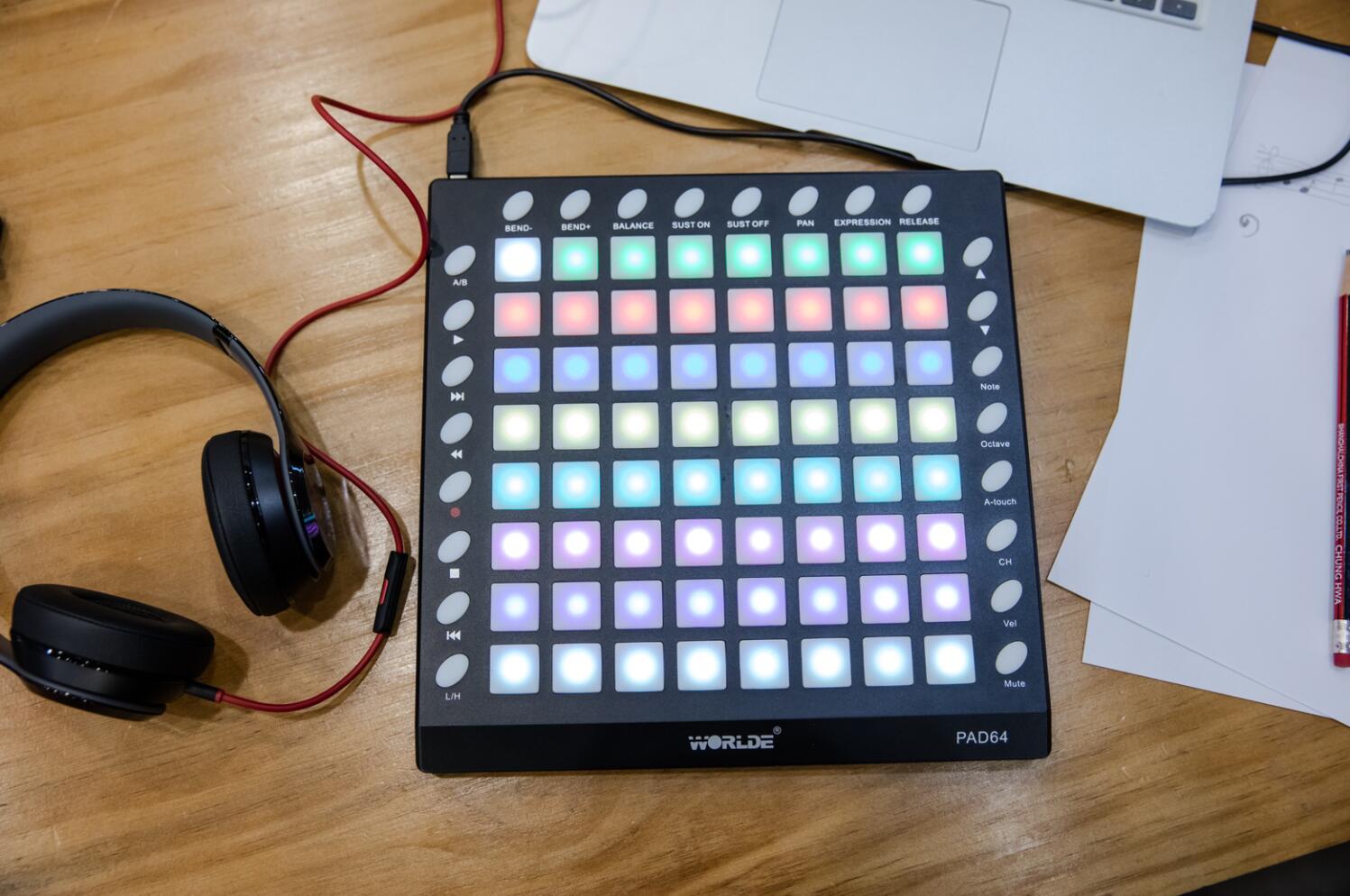 Lg synth. Piano pad. саунд пад музыка. саунд пад музыка. саунд пад музыка.