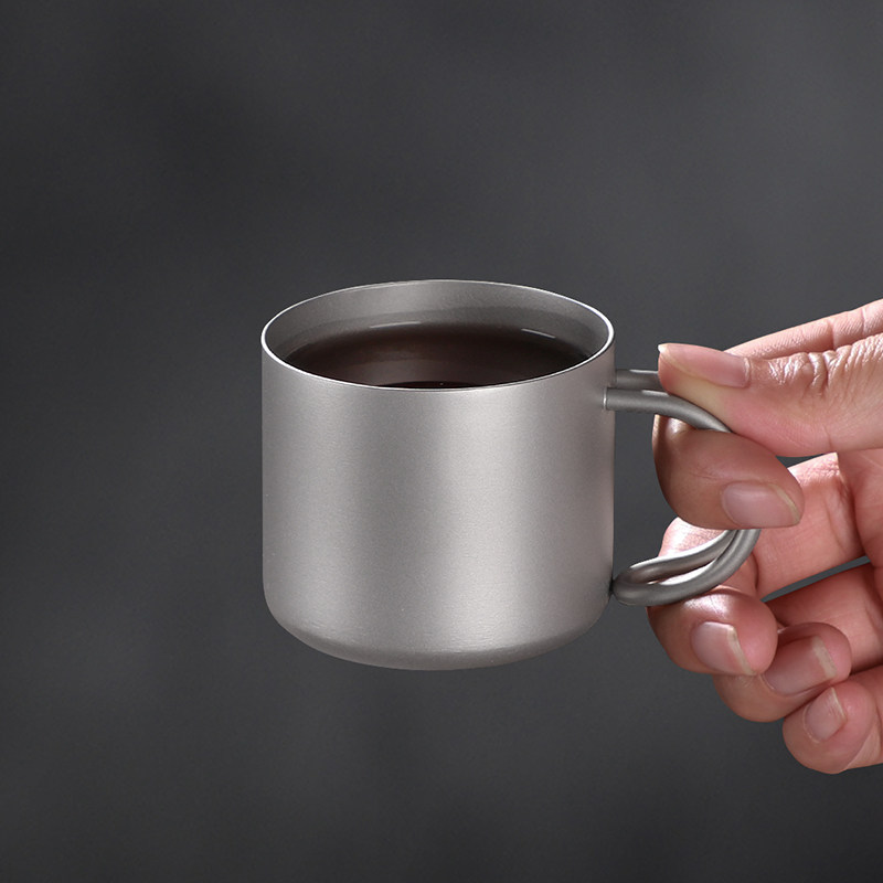Pure titanium double coffee cup healthy ultra-light portable tea cup outdoor travel titanium cup handle water cup anti-hot
