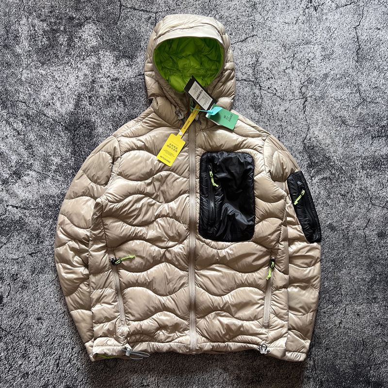 Unisex Outdoor Casual Color-Blocked Hooded Toast Jacket Autumn and Winter Hooded Warm Fluffy White Duck down Jacket Trendy Unisex Outdoor Casual Color-Blocked Hooded Toast Jacket Autumn and Winter Hooded Warm Fluffy White Duck down Jacket Trendy