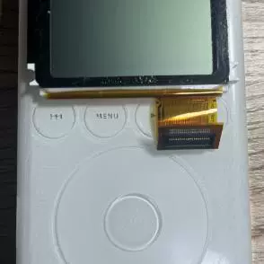 Экран игрока 3 -го поколения iPod, (разобранный ЖК -экран)