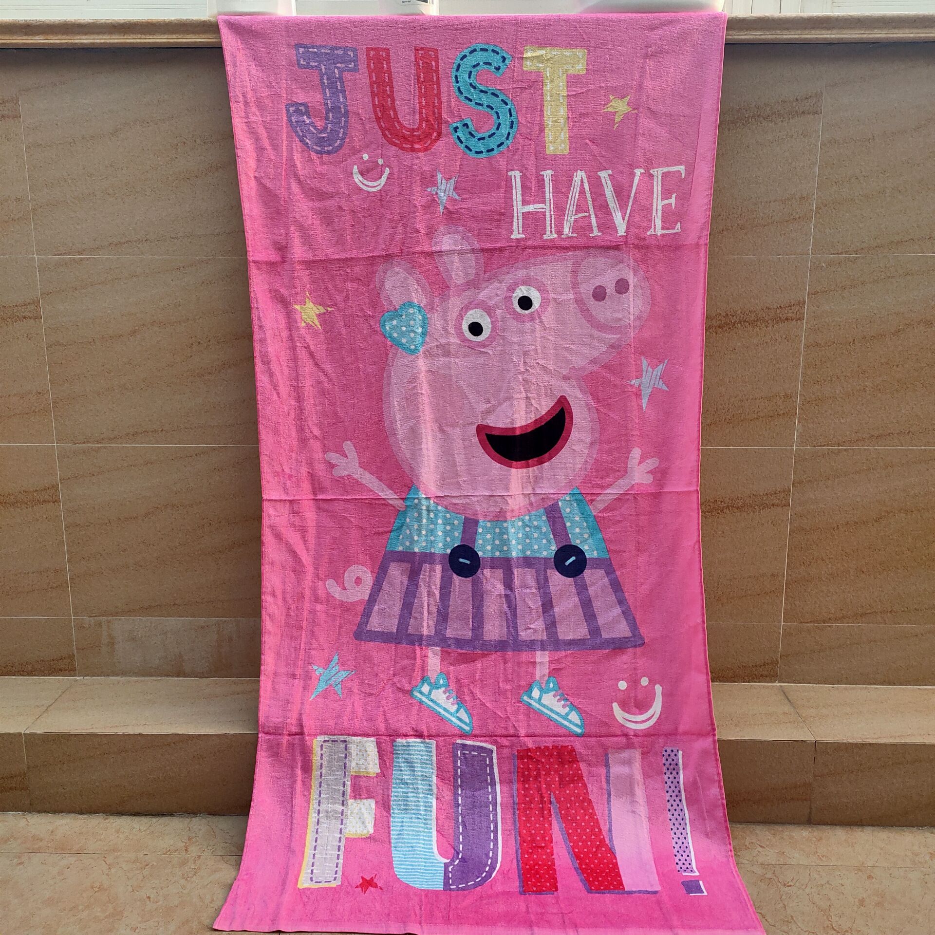 Foreign trade tail single pure cotton cartoon boy girl bath towels full cotton children beach towels pure cotton cut suede pink piglet