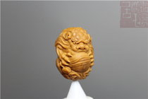 Olive core carving lion hydrangea handmade nuclear carving single pendant everything goes well Vajra Bodhi star and moon accessories