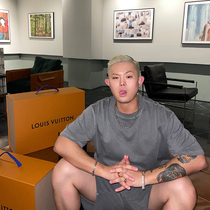 GAHKSTUDIO Kanye Kardashian spring and summer haute couture European and American High Street wash old dyed t-shirt