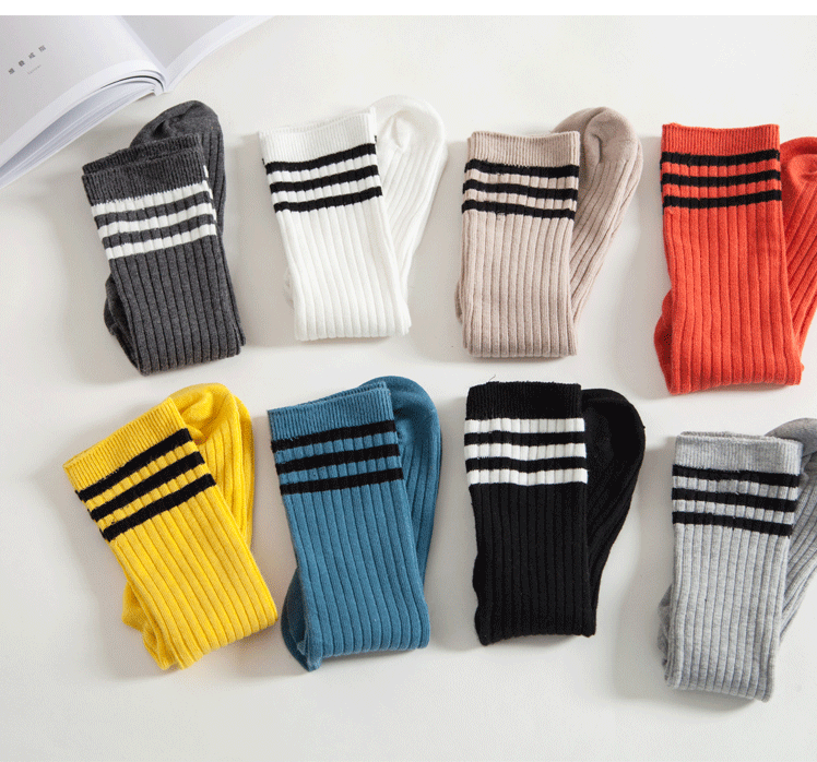 Ba thanh vớ Nhật Bản vớ nữ cotton Hàn Quốc retro gió đại học mùa thu hoang dã và mùa đông thủy triều ngắn vớ vớ nam xuất khẩu
