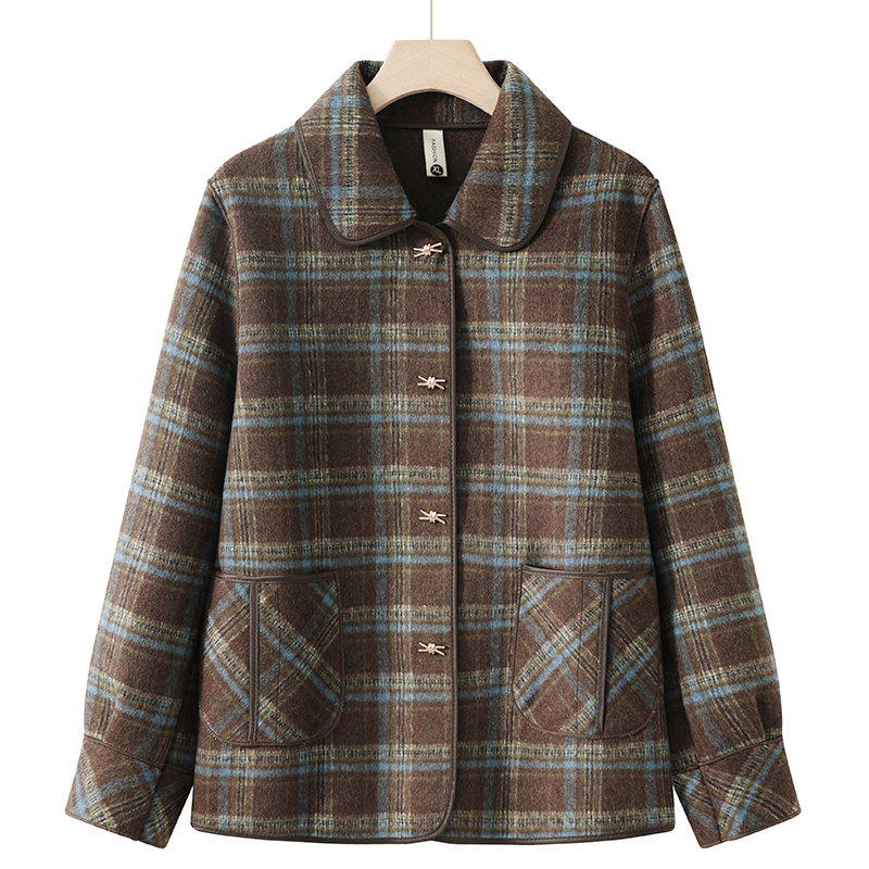 Middle-Aged Mother's Autumn Coat, Women's New Thin Style, Stylish Plaid Woolen Top, Short Woolen Clothes for Mothers