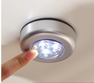 Car touch light presses the light on the LED light Read the light trunk emergency light truck backseat light